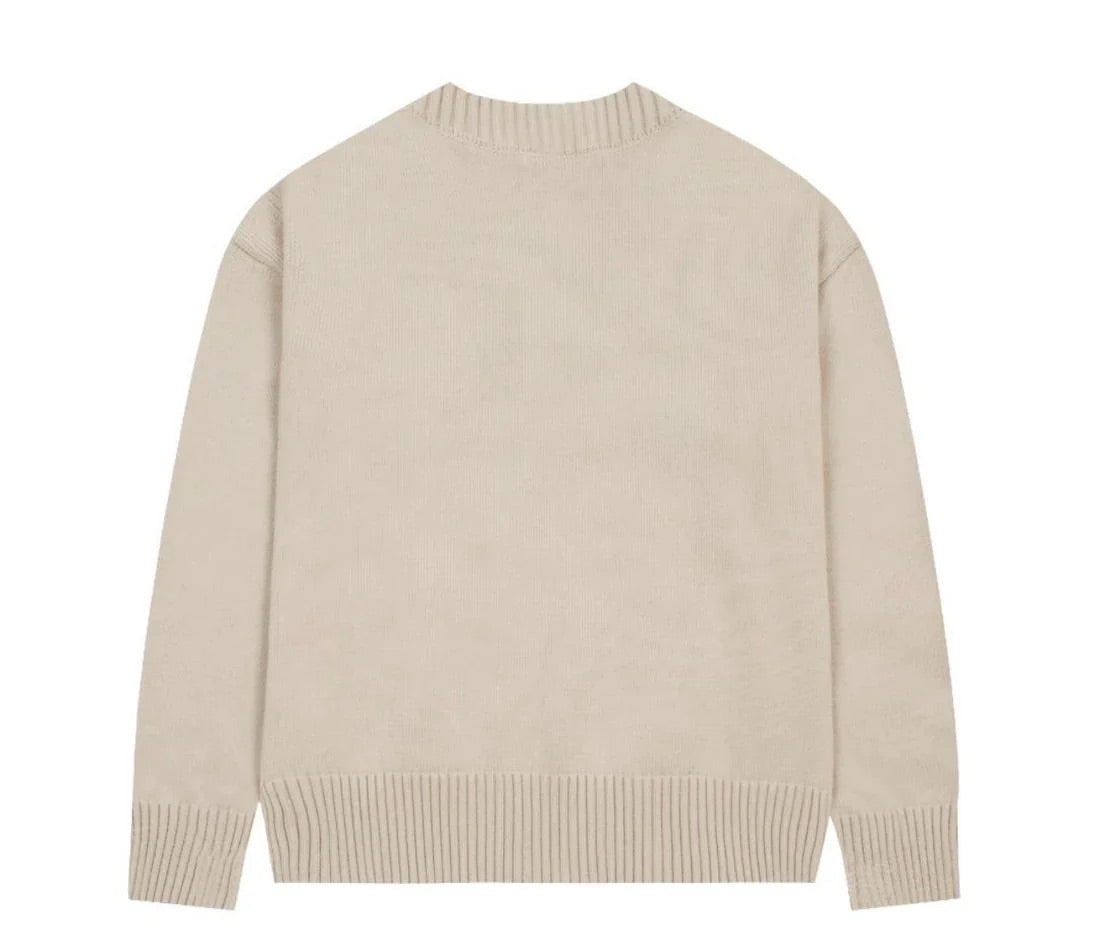 Modischer Strickpullover