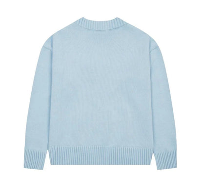 Modischer Strickpullover